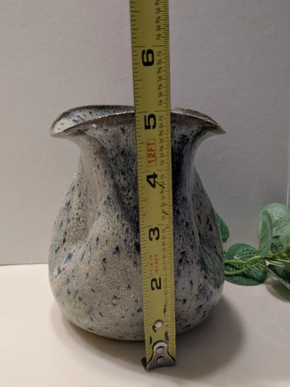 Gerald Patrick Pottery Vtg 1972 Pinch Pot Vase Signed Speckle Glaze 5